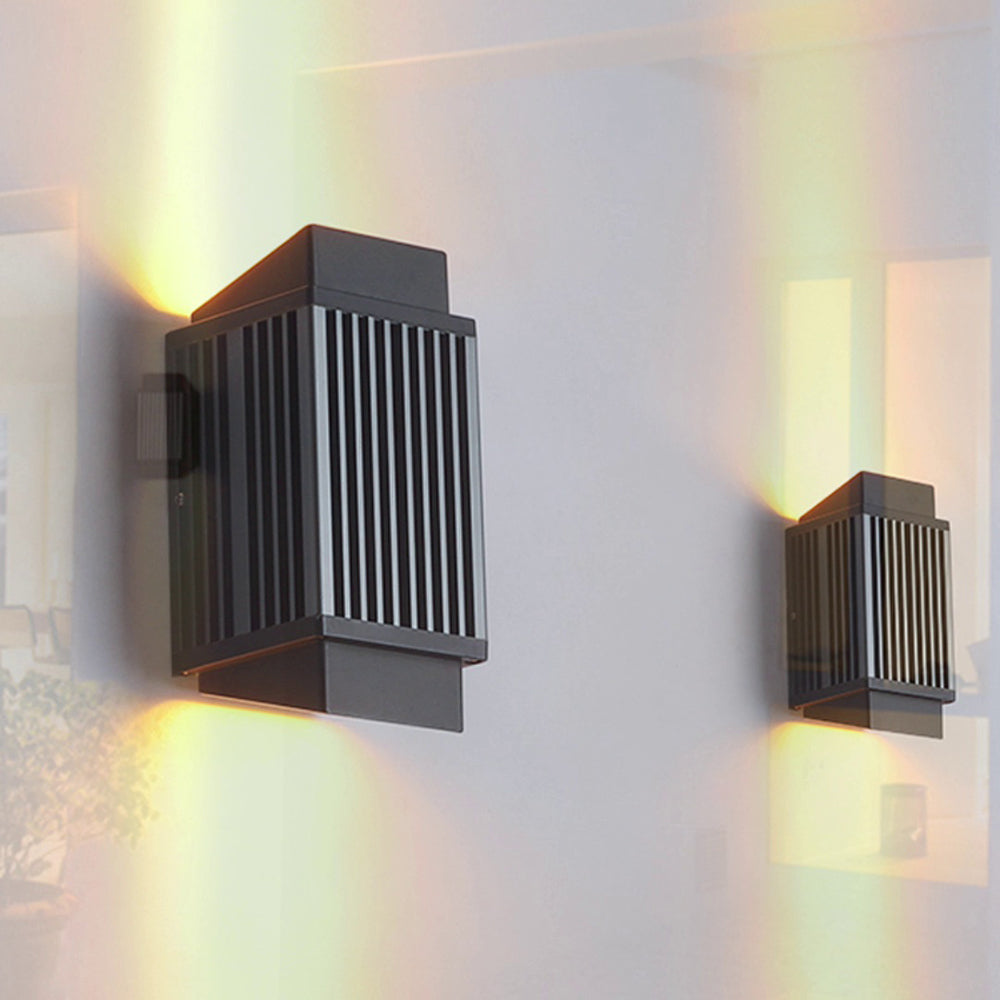 Vubokos Modern Round/Rectangular Metal/ Outdoor Wall Lamp, Black
