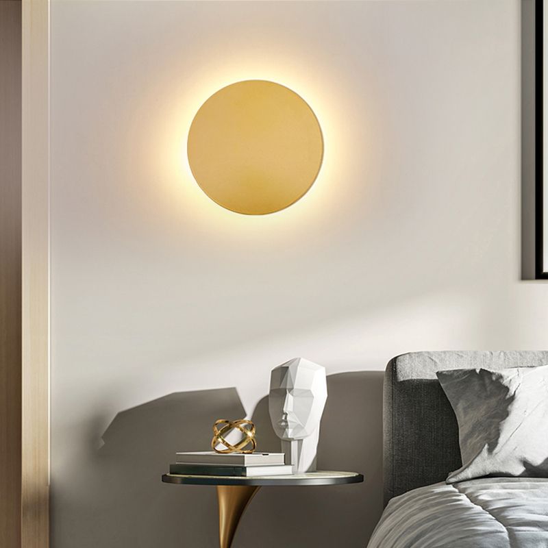 Wibupes Minimalist Round Wall Mounted Lamp, Metal, Bedside/Living Room