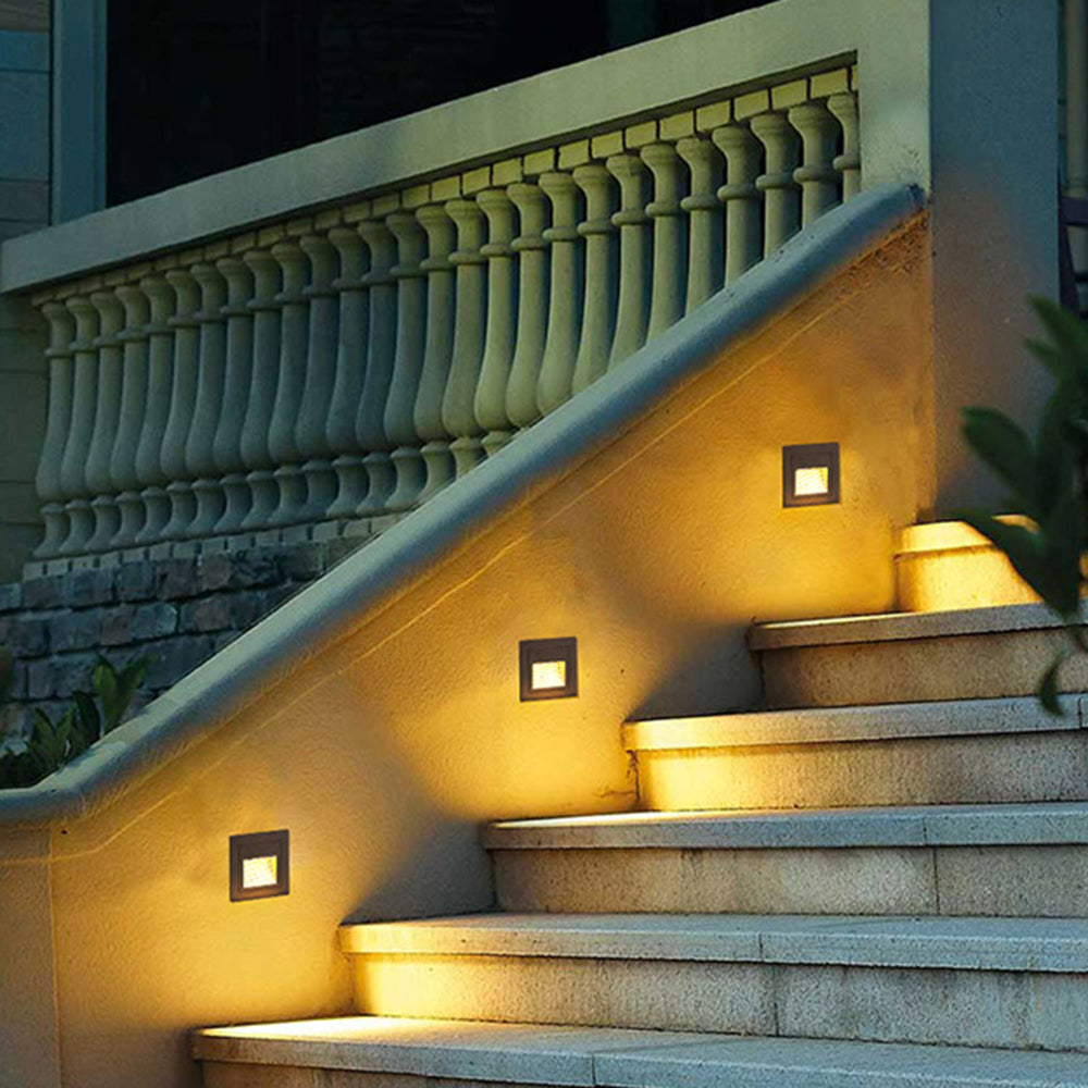 Masolem Modern Metal Square Outdoor Deck/Step Light, Black