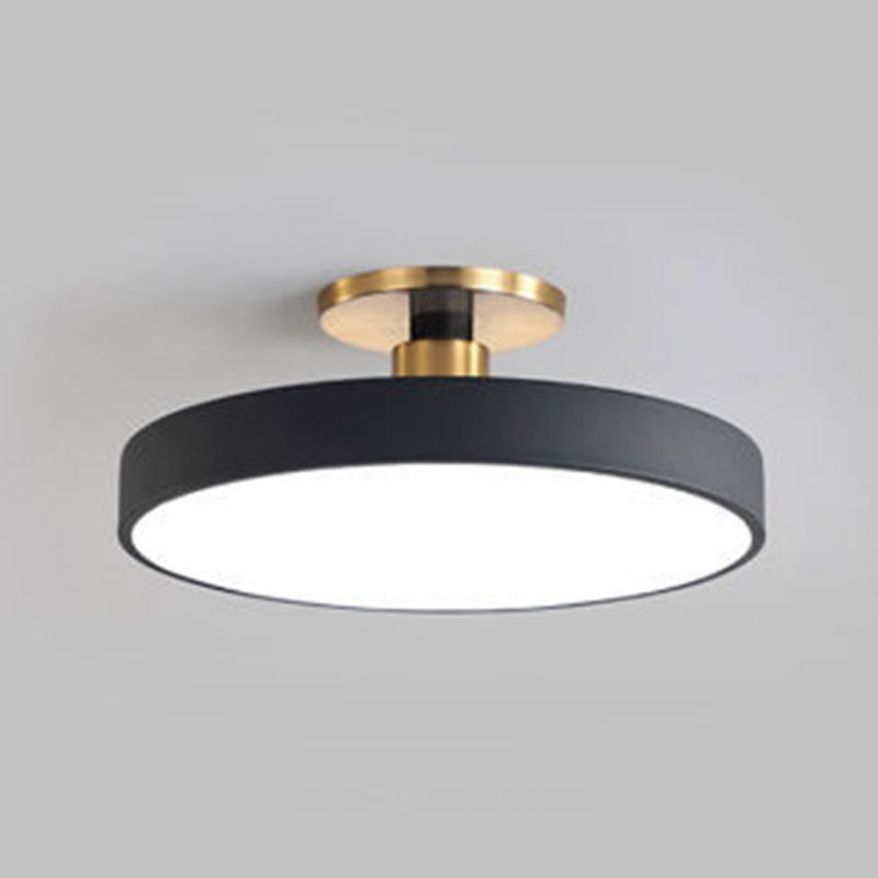 Duvuled Flush Mount Ceiling Light