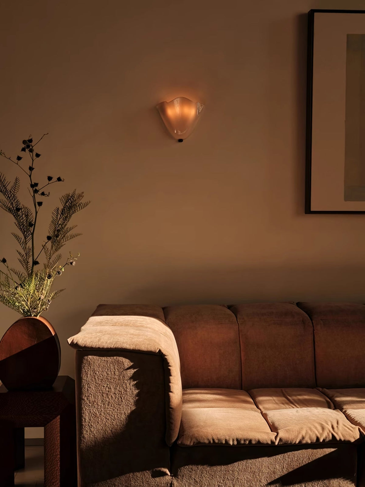 Renenielle Wall Lamp Soft Curves