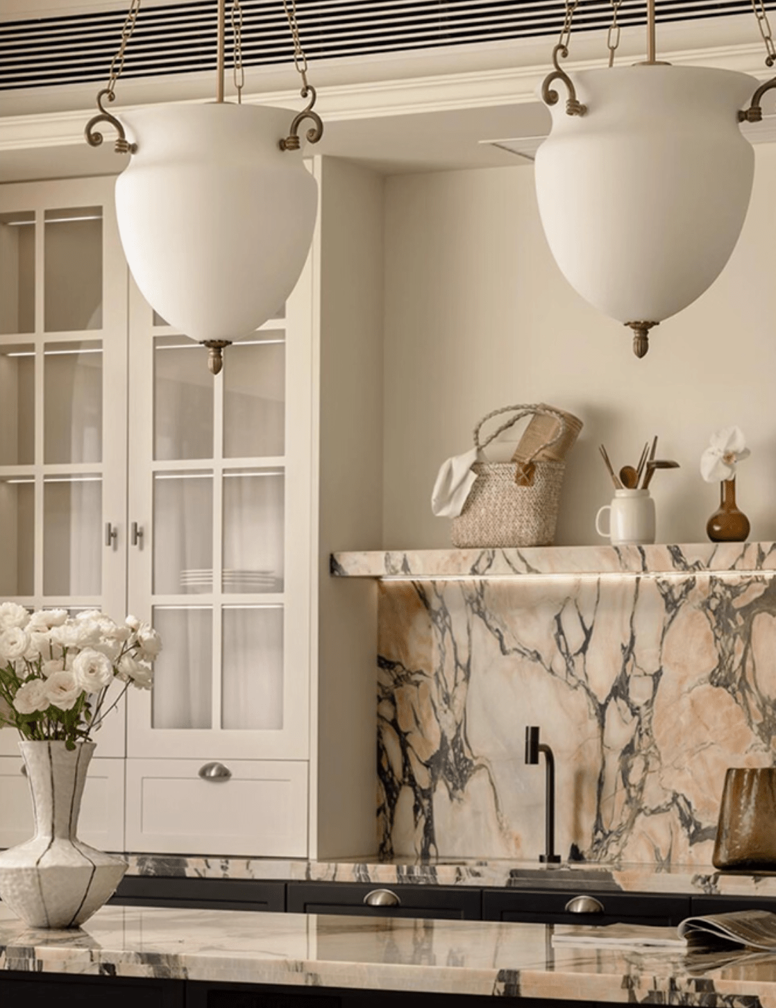 Eirwyn Chain Lantern Chandelier