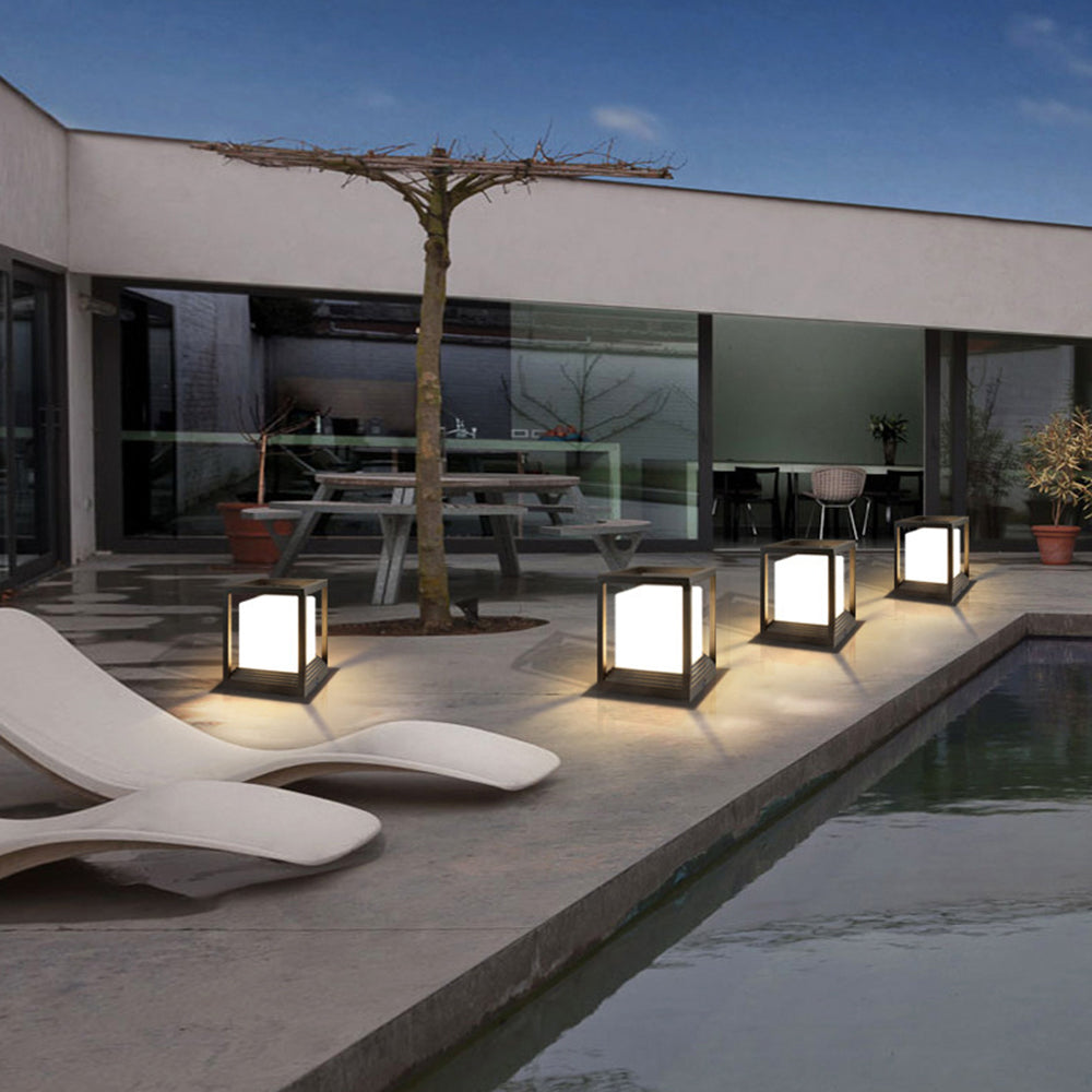 Kelaban Modern Rectangular Metal Outdoor Lamps, Black