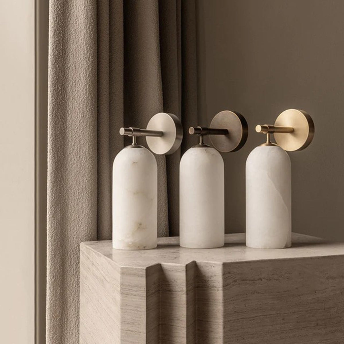 Albelaine Pillar Alabaster Wall Sconce