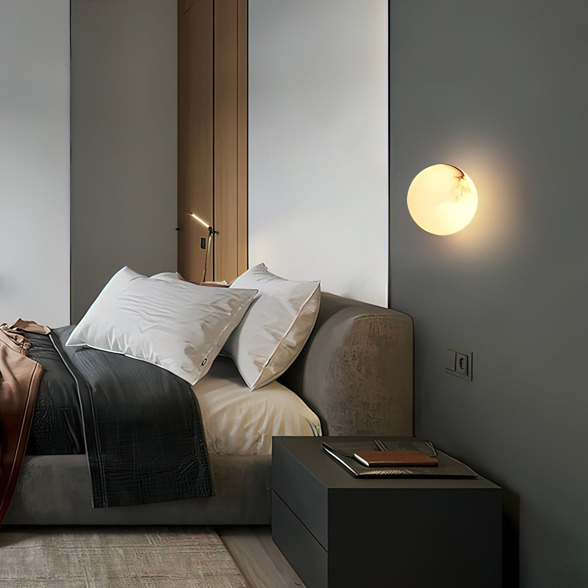 Navo Alabaster Mini Orb Wall Lamp