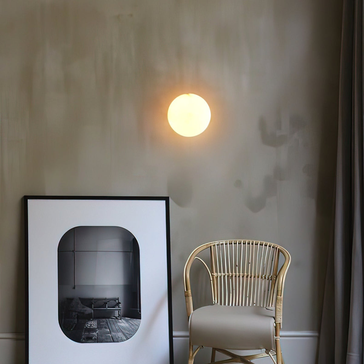 Navo Alabaster Mini Orb Wall Lamp