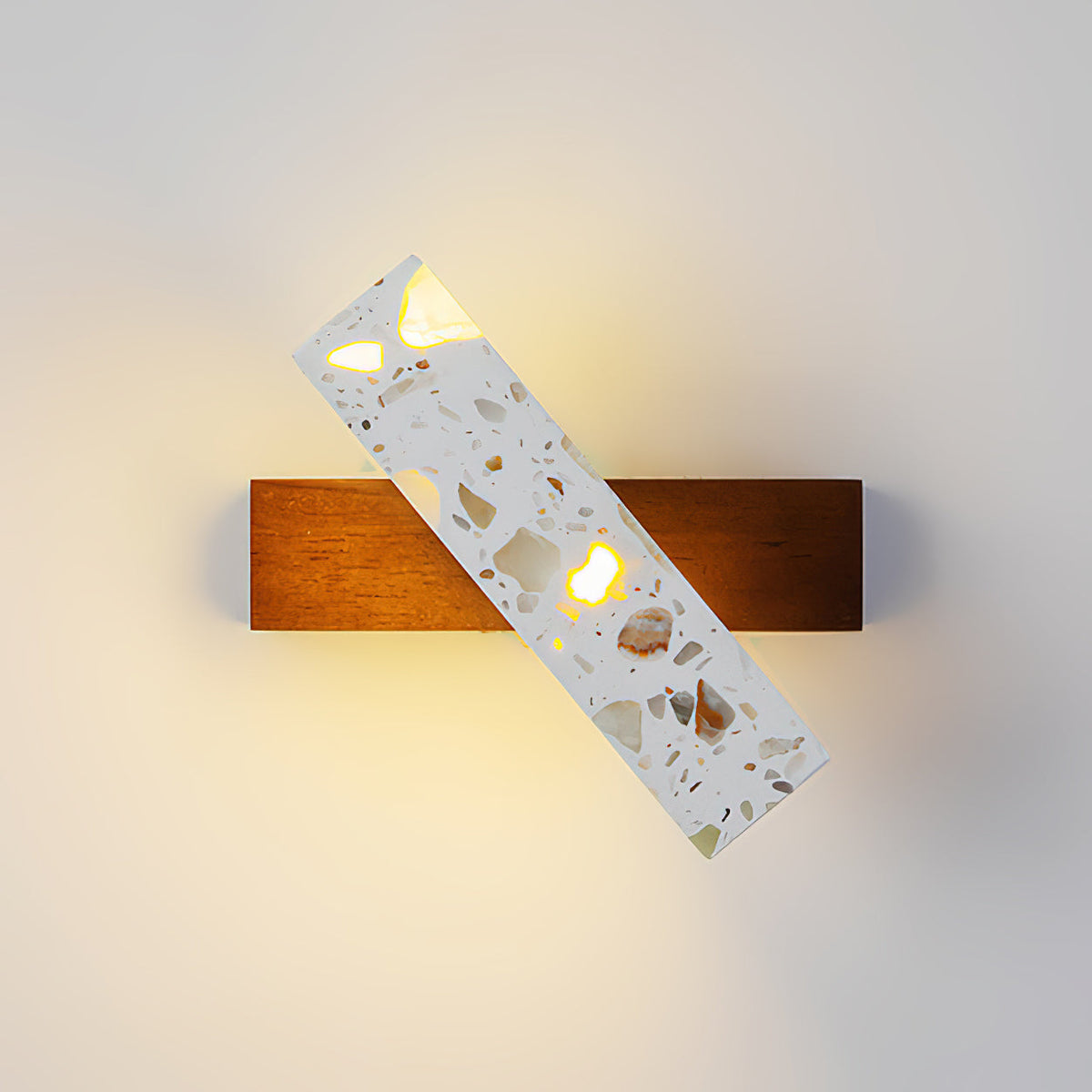 Elaaora Wall Lamp