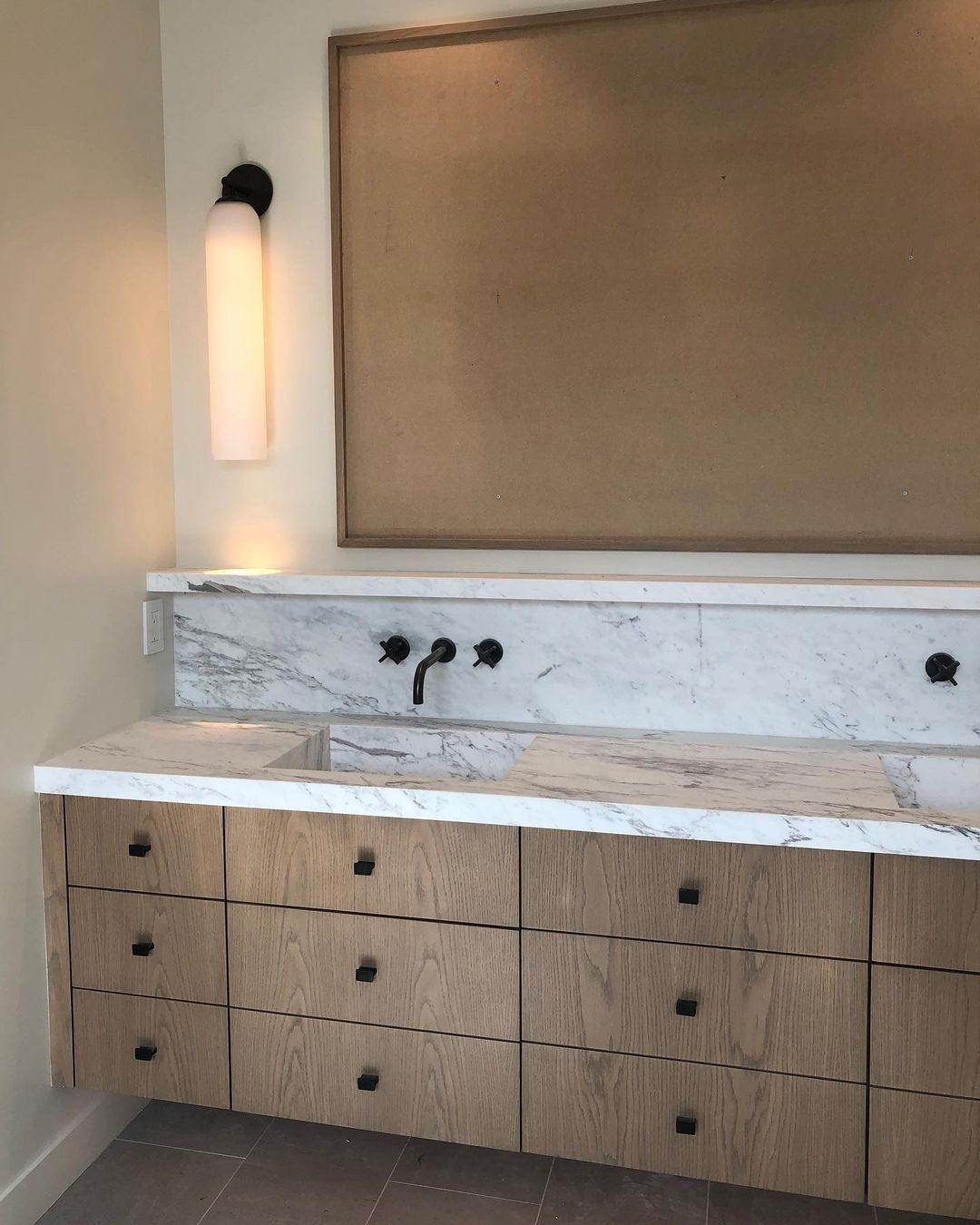 Renenelle Sconce
