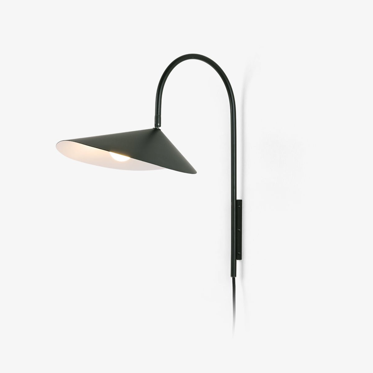Alocasia Arc Plug-in Wall Lamp