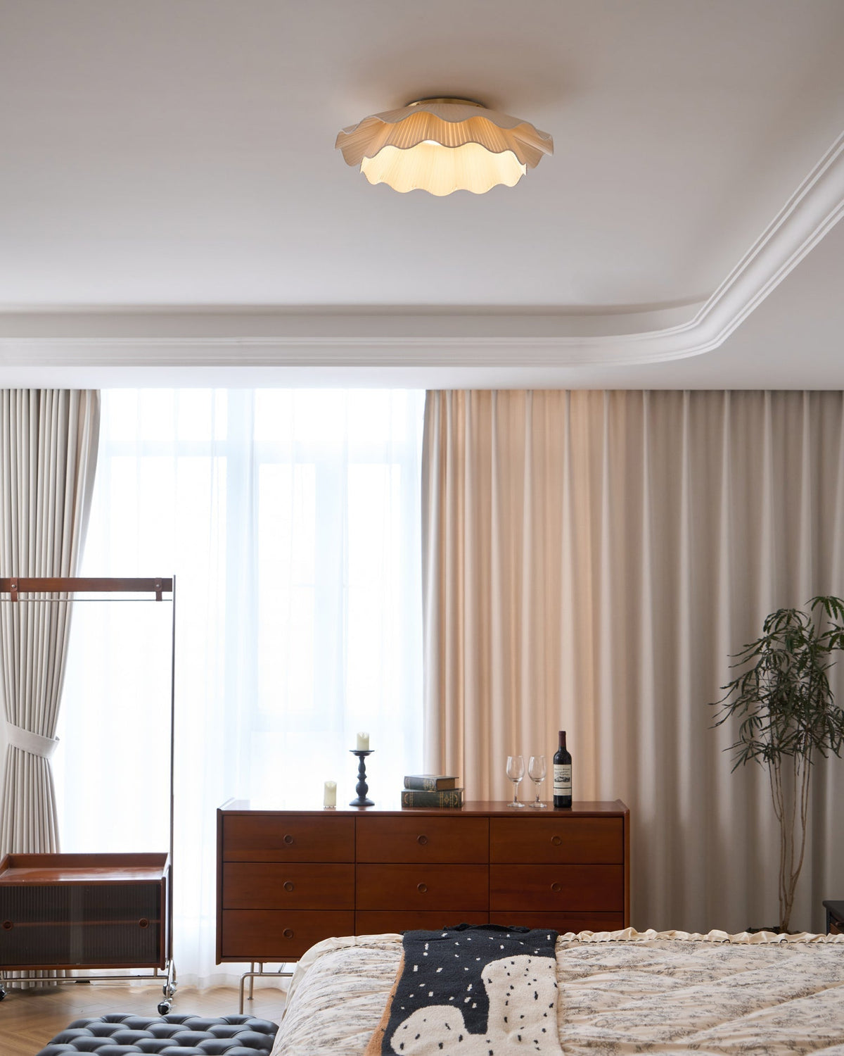 Mylirira Premium Elegance Wave Brass Fabric Ceiling Lamp