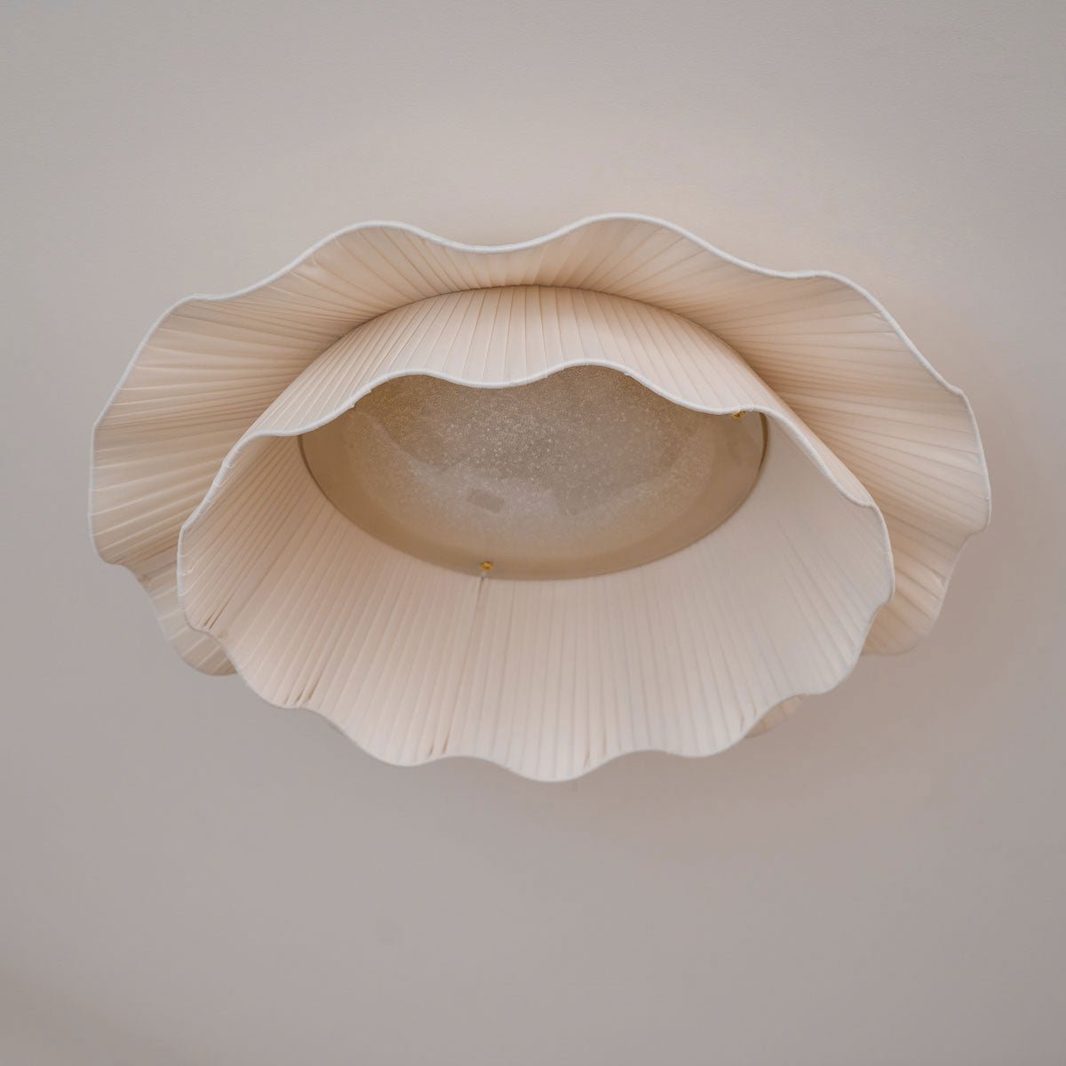 Mylirira Premium Elegance Wave Brass Fabric Ceiling Lamp