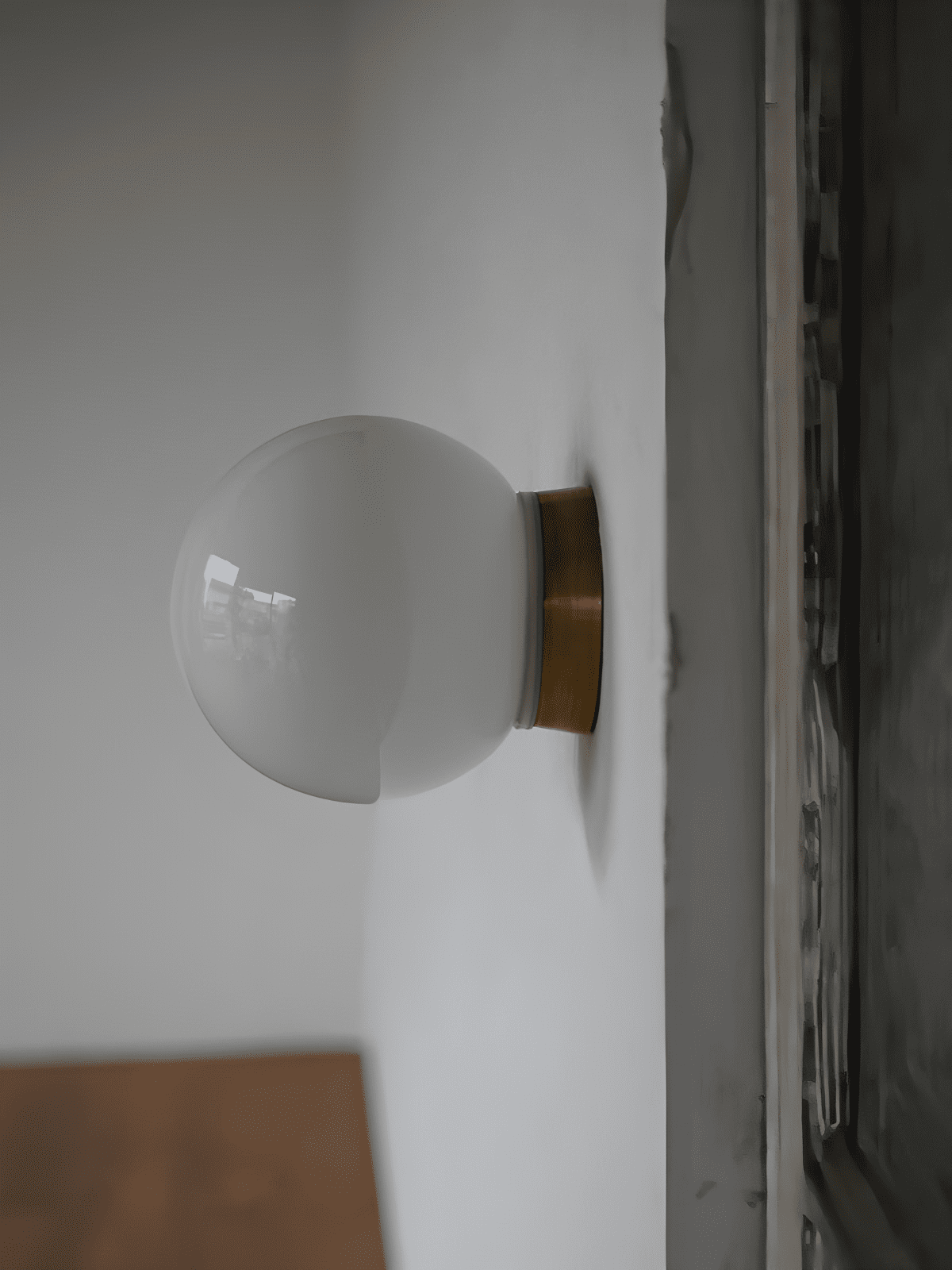 Mirov Globe Glass Wall Light