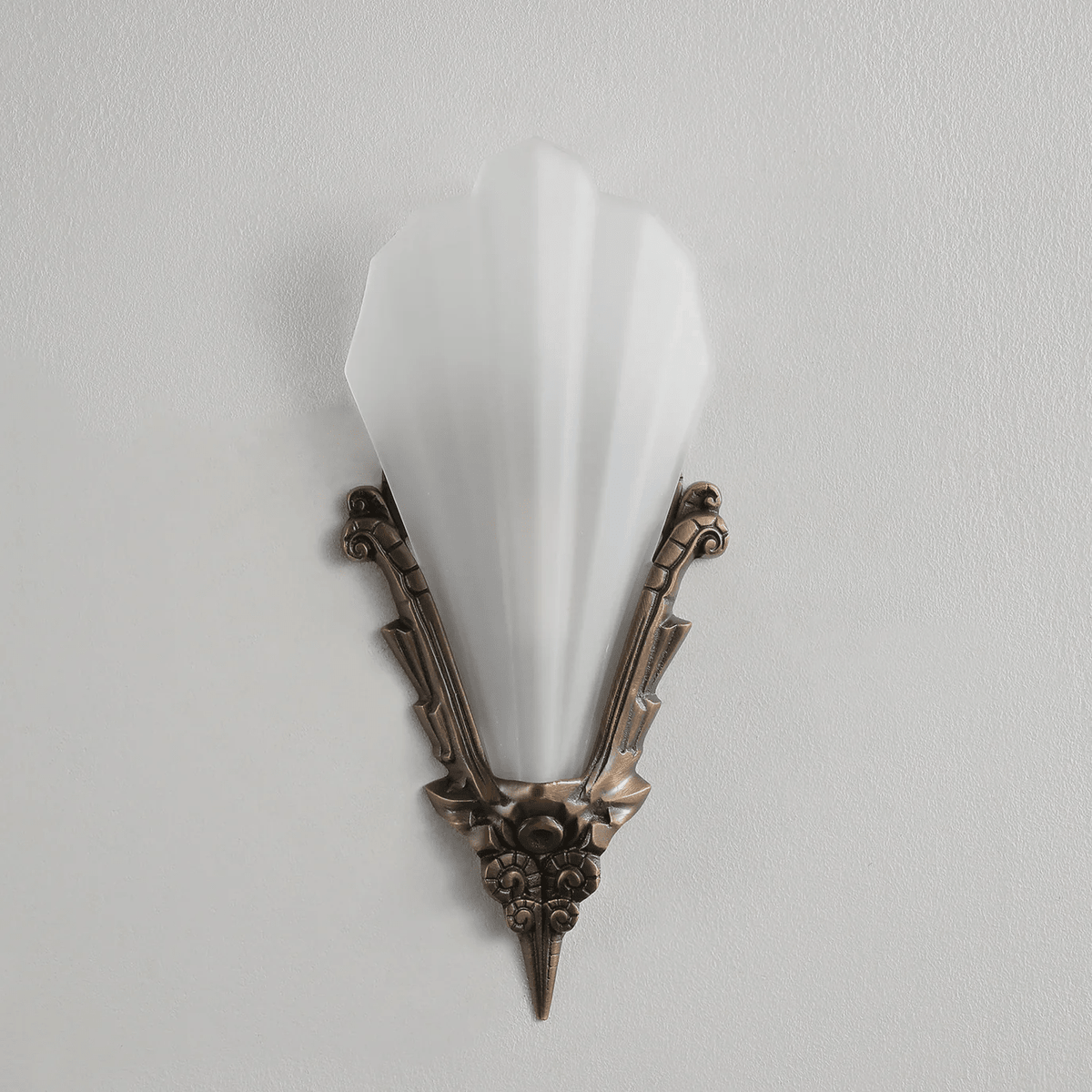 Lucerelle Wall Light