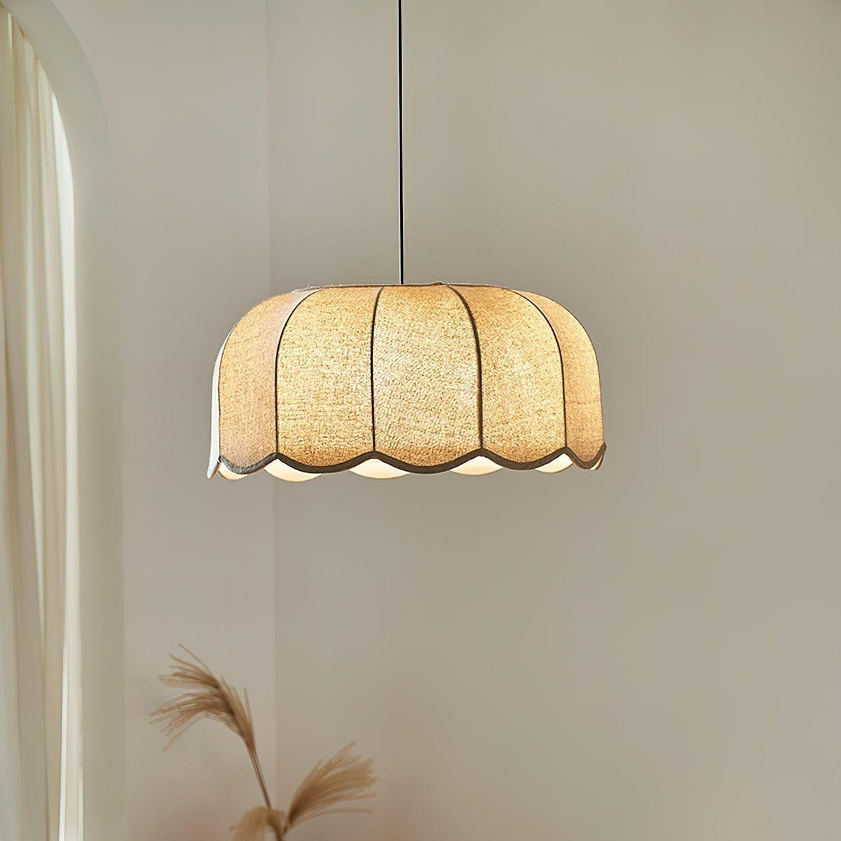 Jutunon Banana Leaf Pendant Light