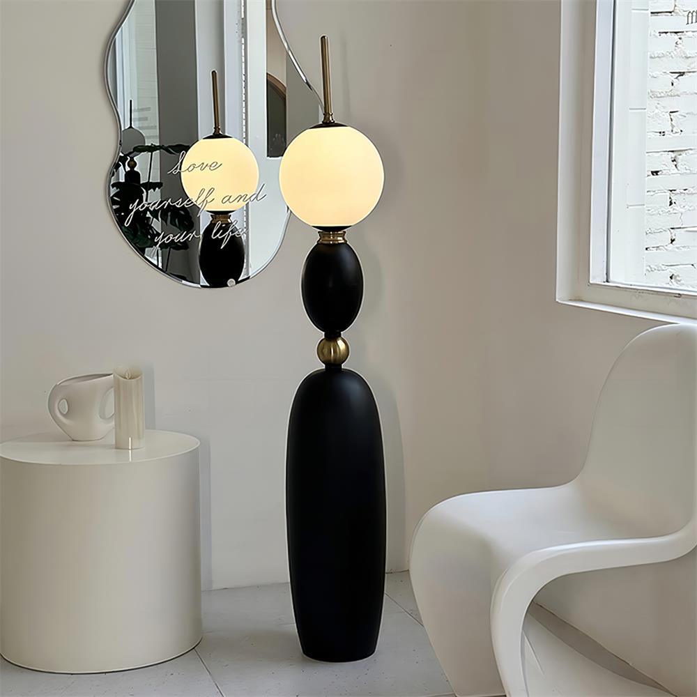 Viraalelia Floor Lamp