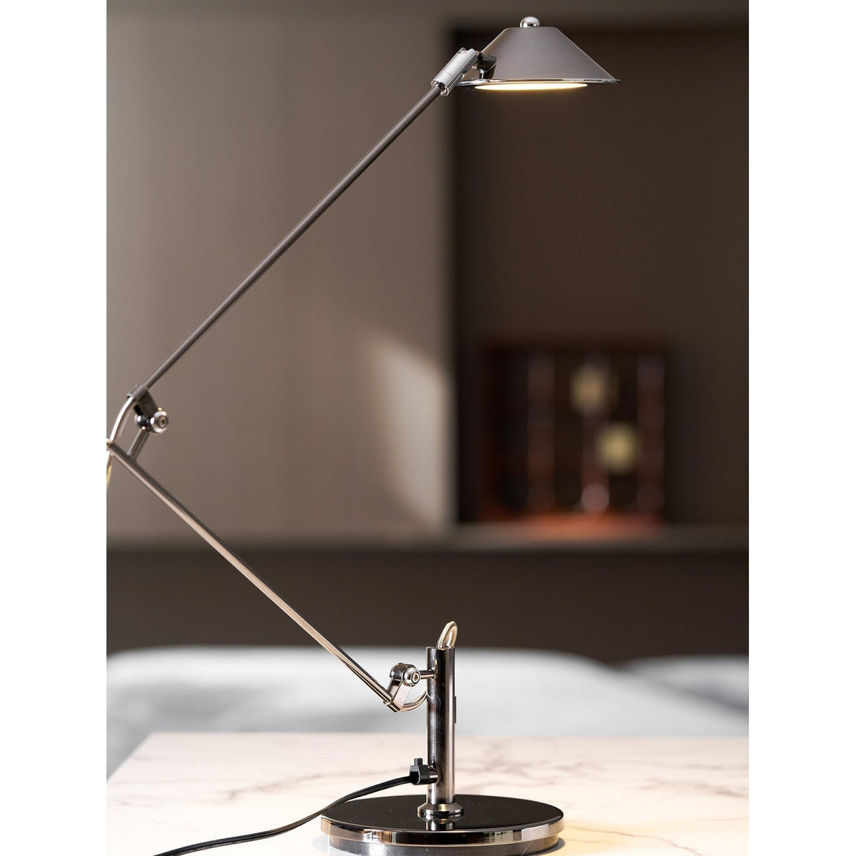 Selinaya Articulated Table Lamp
