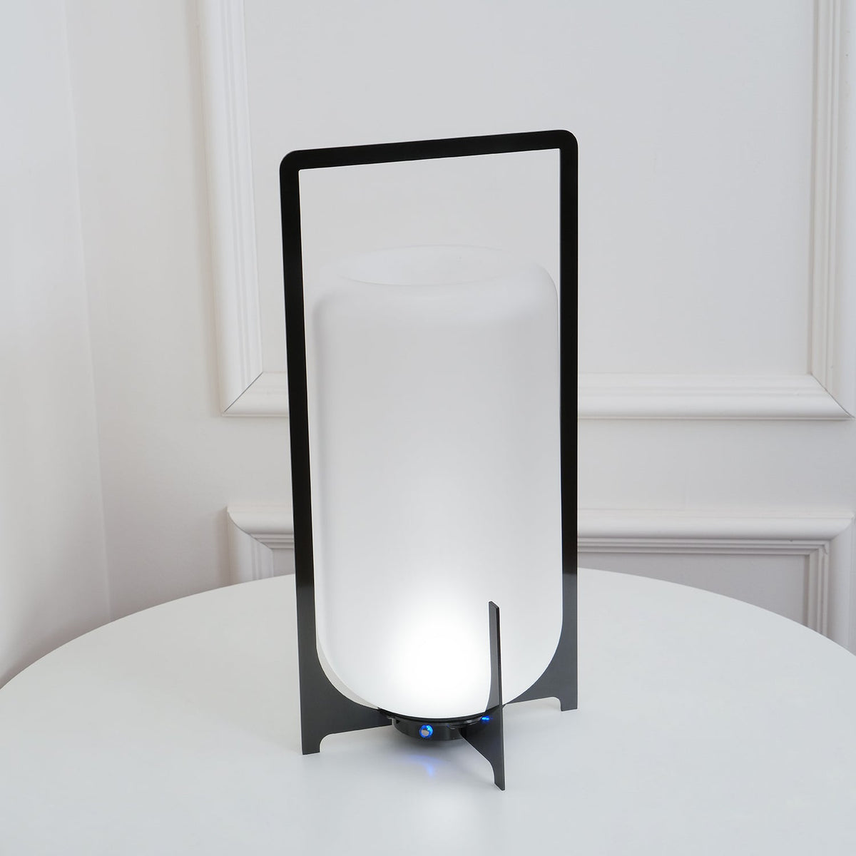 Calderis Black Twilight Lantern Table Lamp