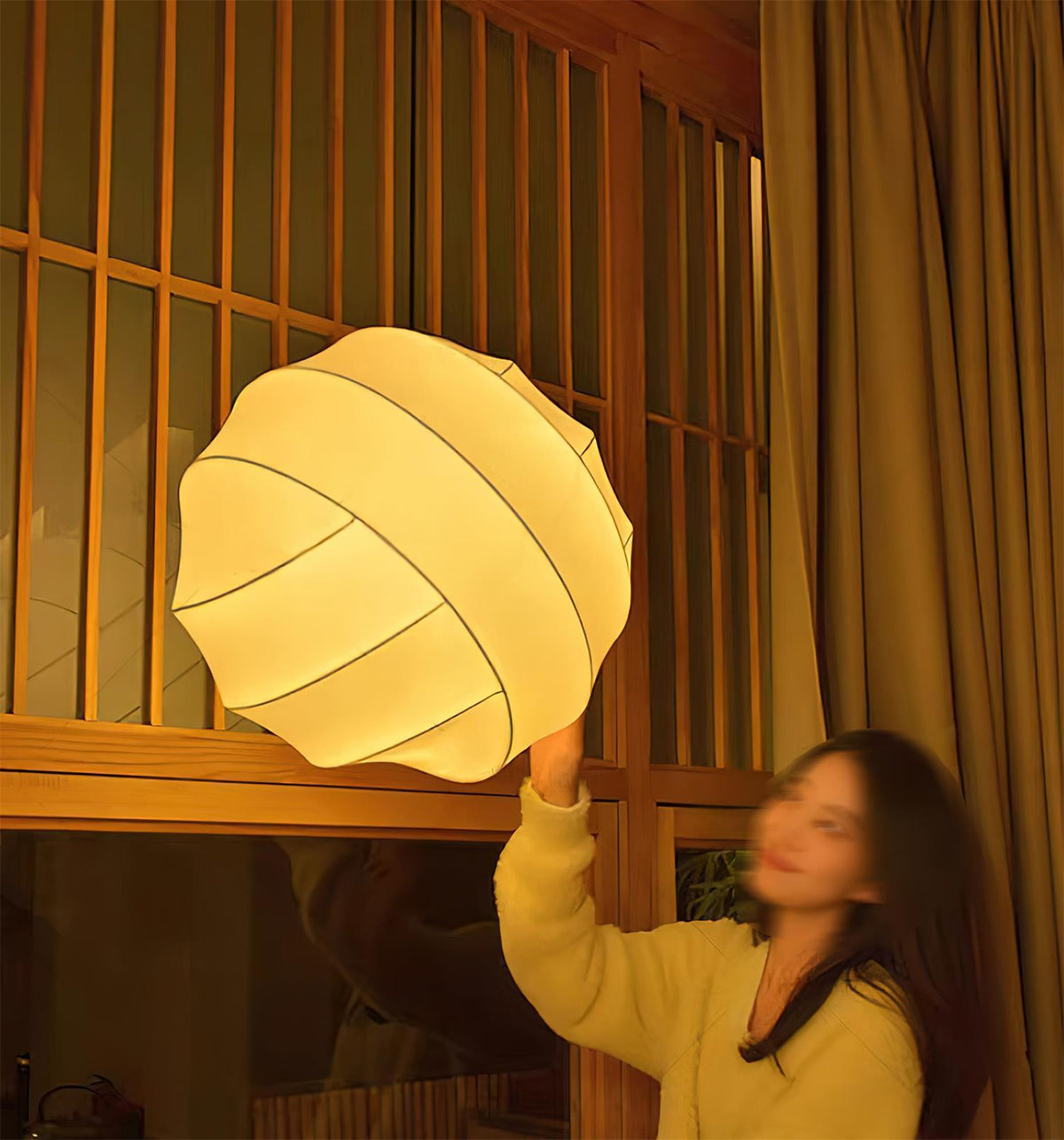 Belly Pendant Lamp
