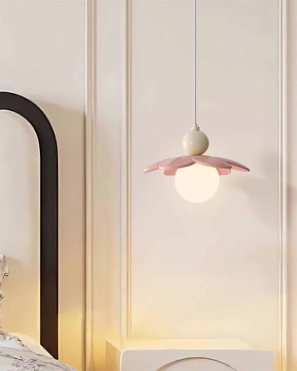 Velisaine Pendant Light