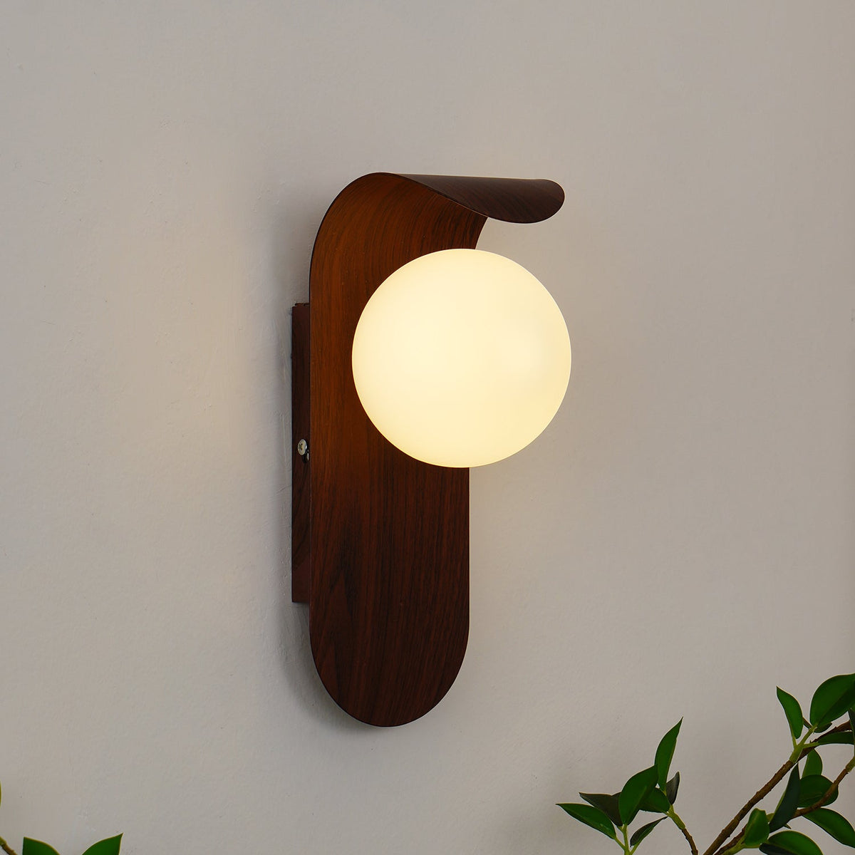 Sovedot Indoor Wall Lamp Wood / Walnut