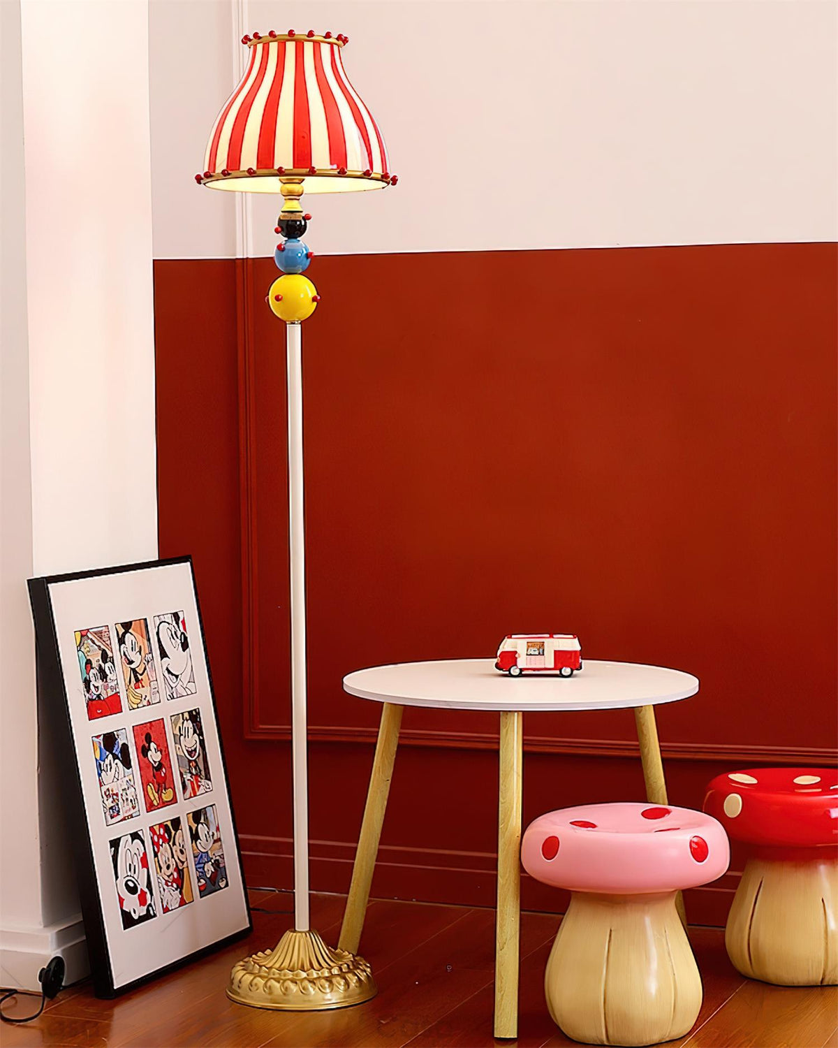 Teriaaine Floor Lamp