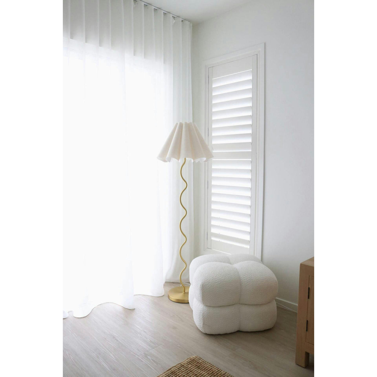 Seraphiel Cora Floor Lamp