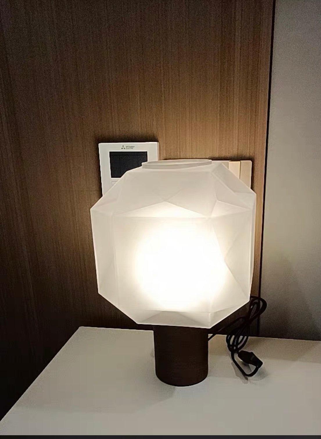 Veylin Table Lamp