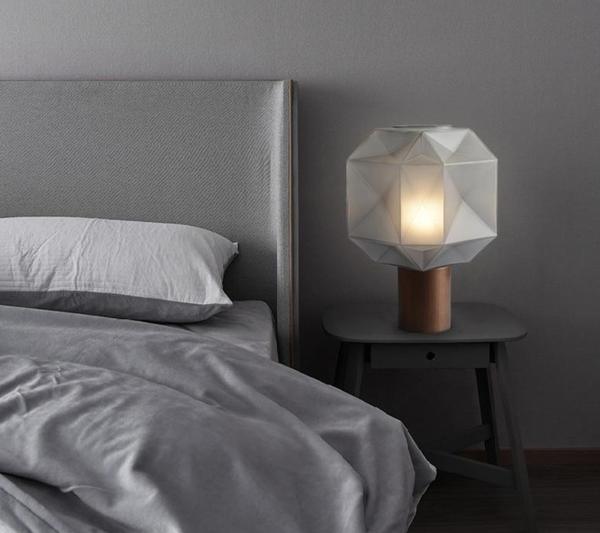 Veylin Table Lamp