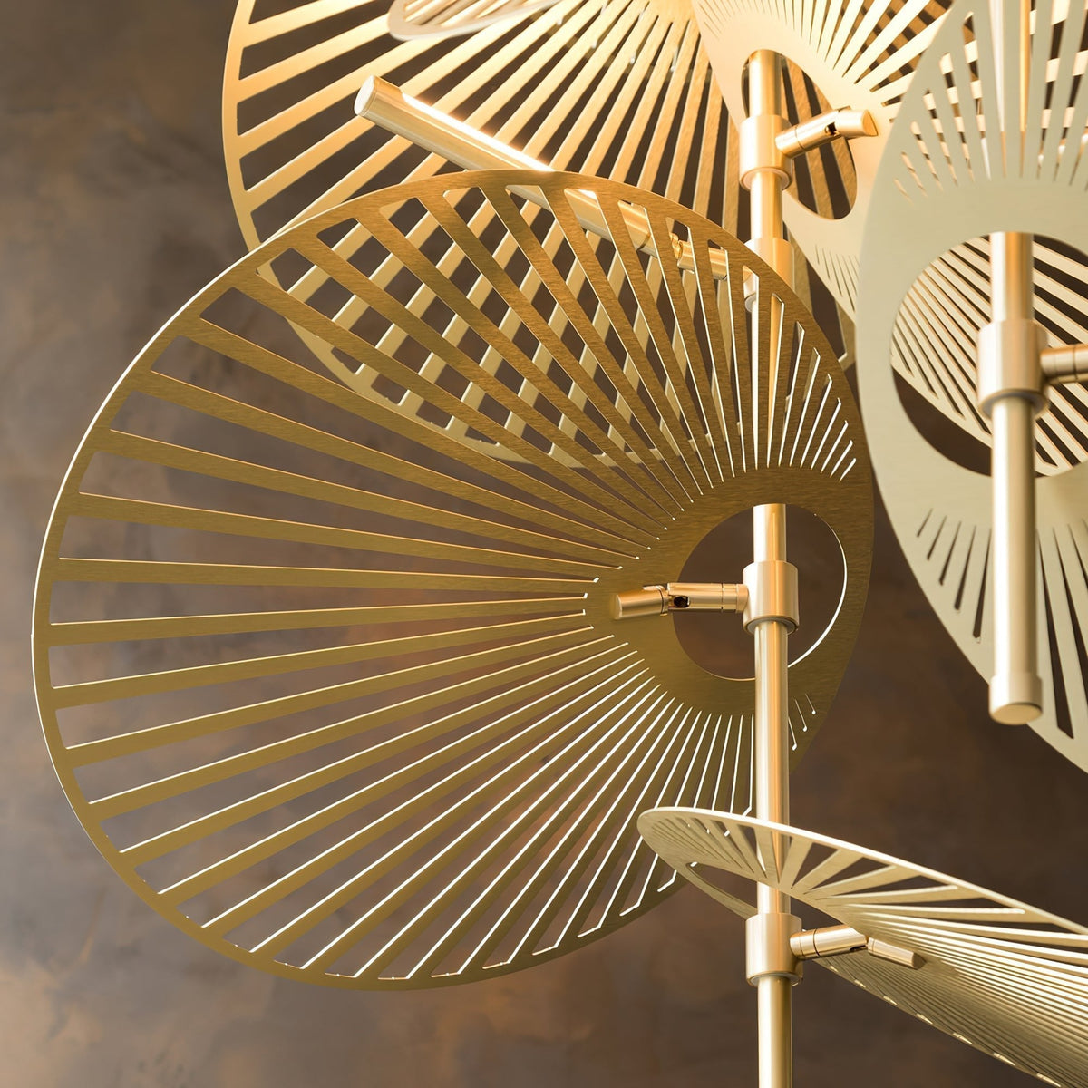 Odoraris Luxury Leaf Chandelier