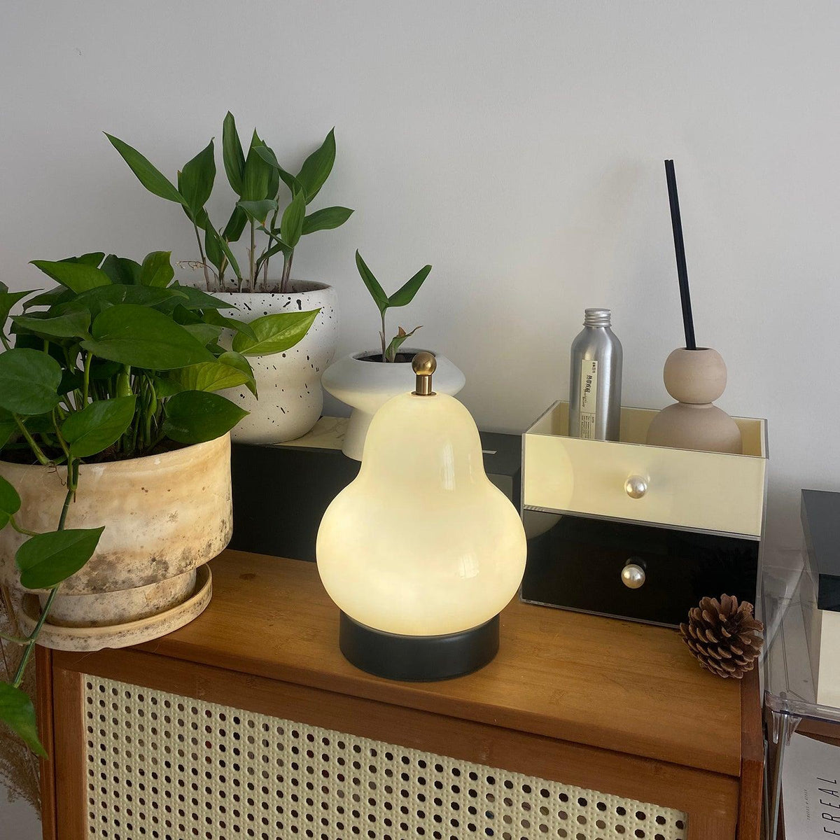 Rivoria Table Lamp (built-in battery)