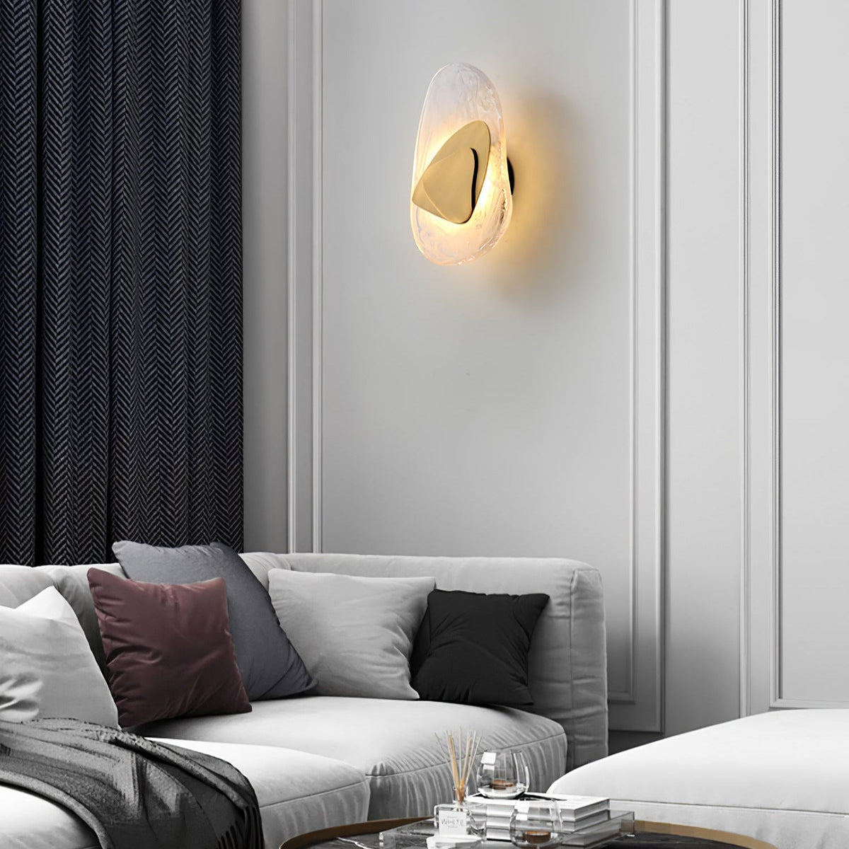Wuvitos Artistic Black Glass Wall Lamp