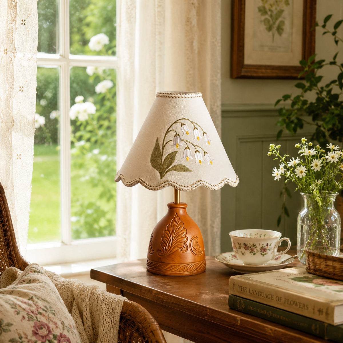 Seleelia Table Lamp