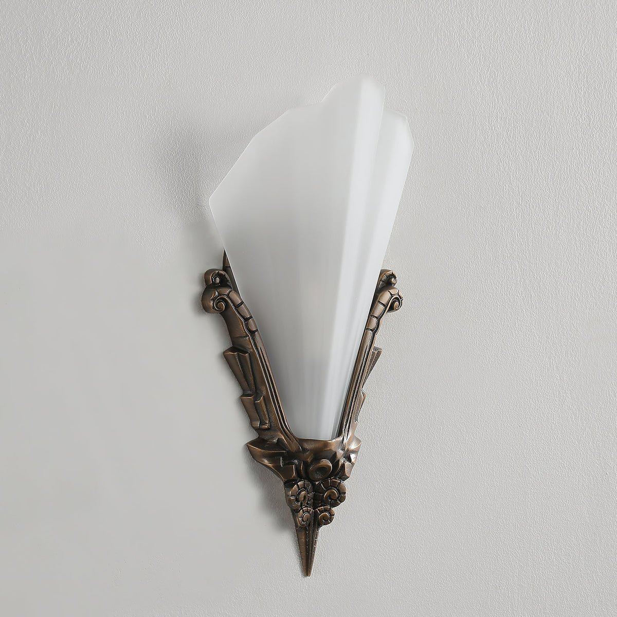 Sorivaine Sconce