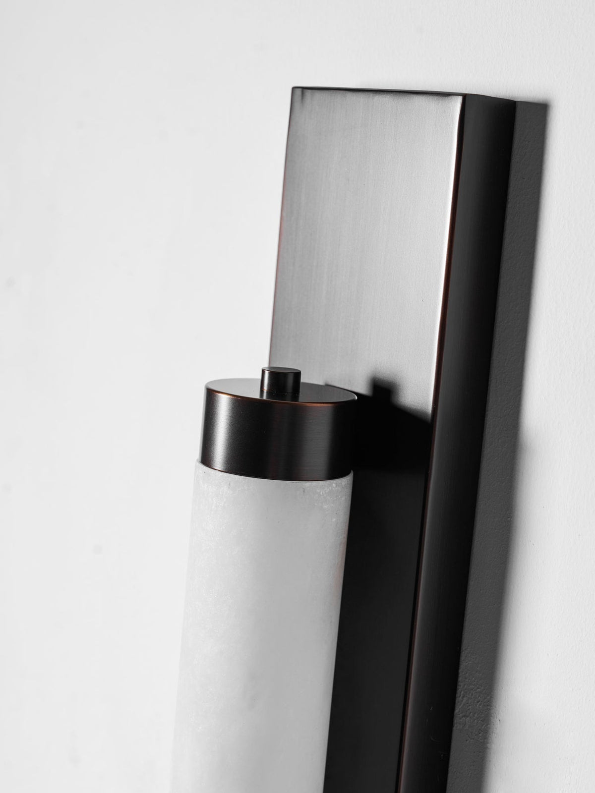 Haelan Wall Lamp