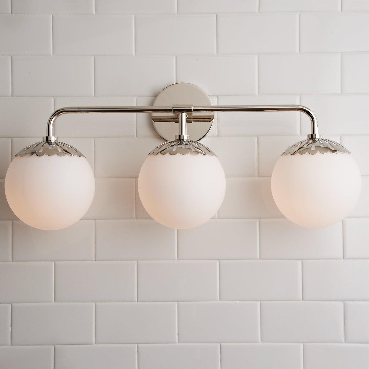 Pagumik Globe Glass Wall Lamp