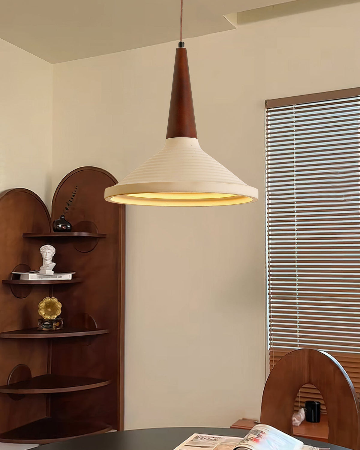 Kianth Pendant Light
