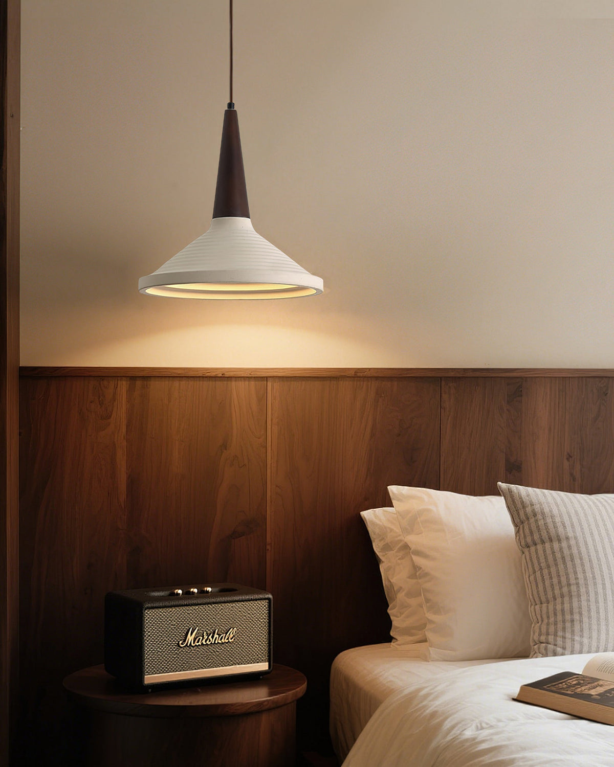 Kianth Pendant Light