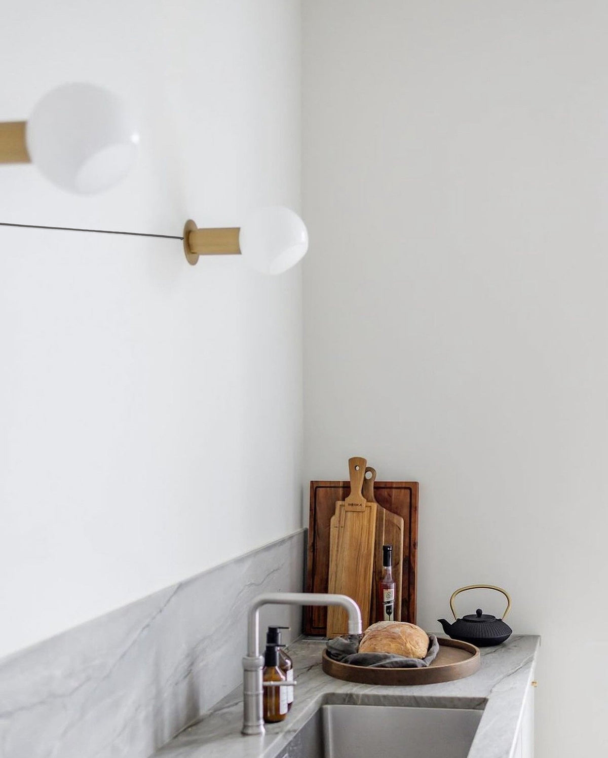 Veloielle Wall Lamp
