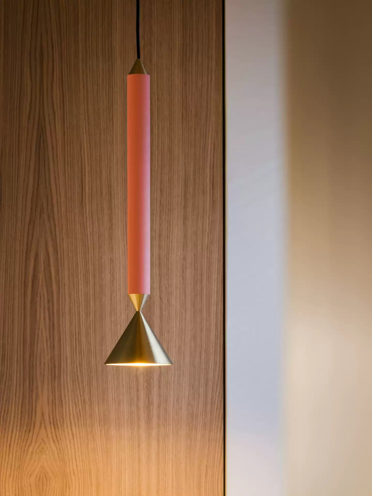 Velalira Pencil Pendant Light