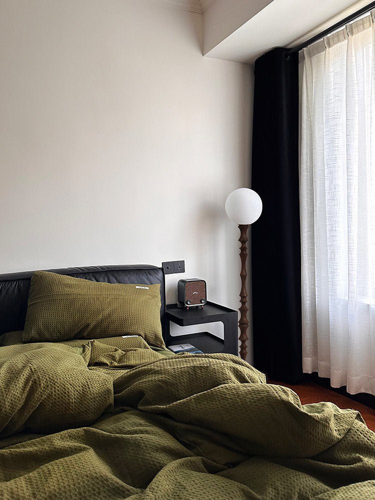 Hollis Wood Floor Lamp