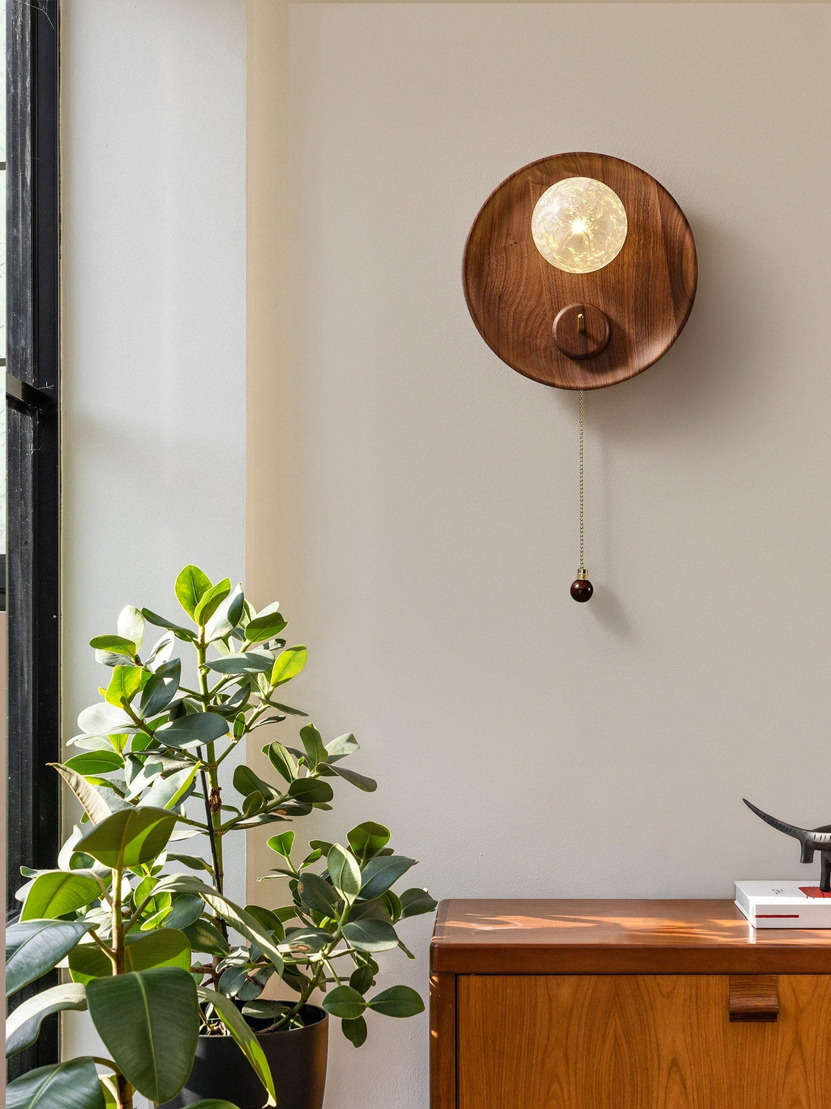 Avenalaria Pull Wall Lamp