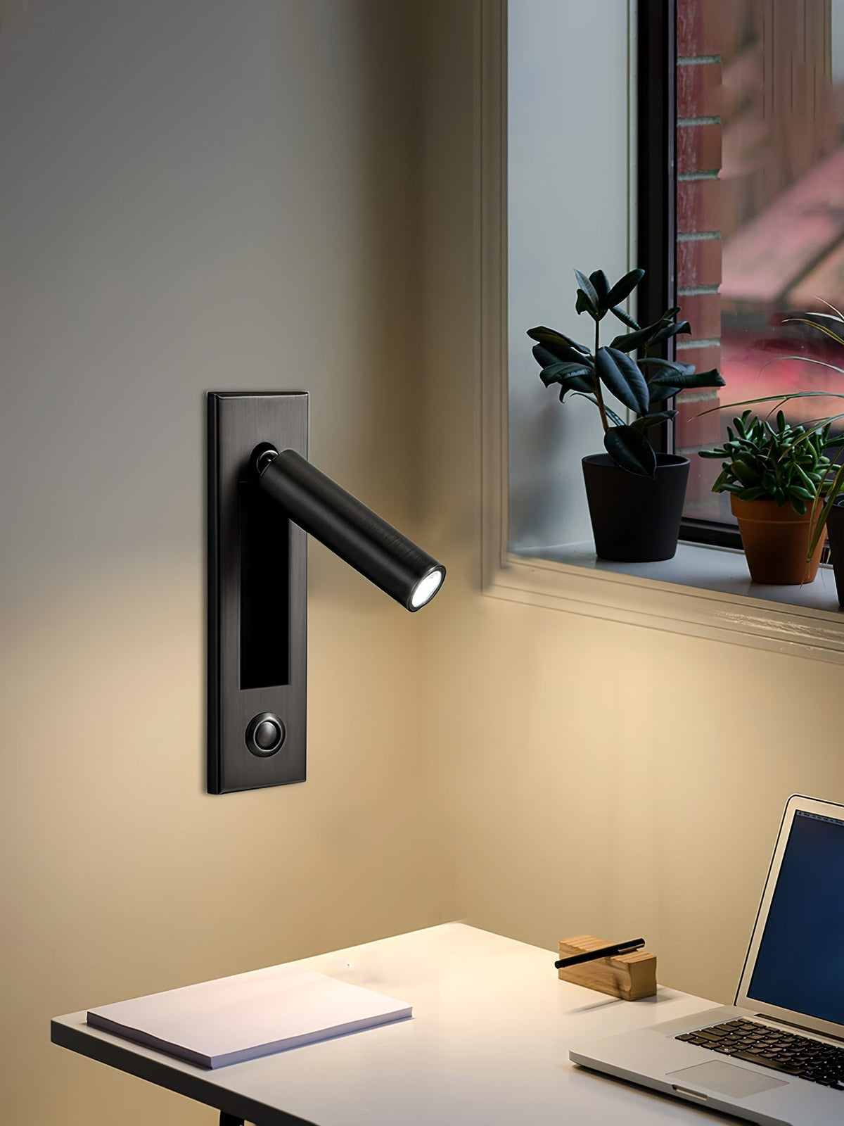 Velerelia Embedded Bedside Plug-in Sconce Wall lamp