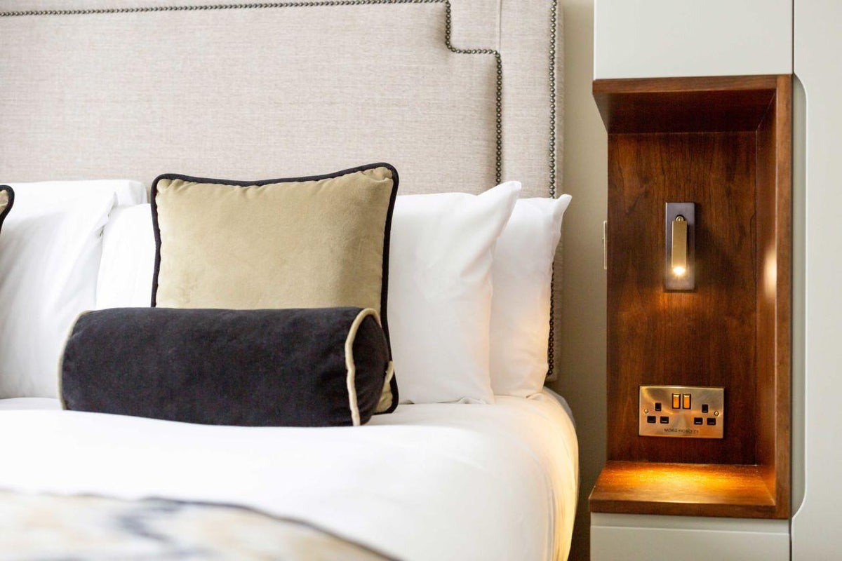 Velerelia Embedded Bedside Plug-in Sconce Wall lamp