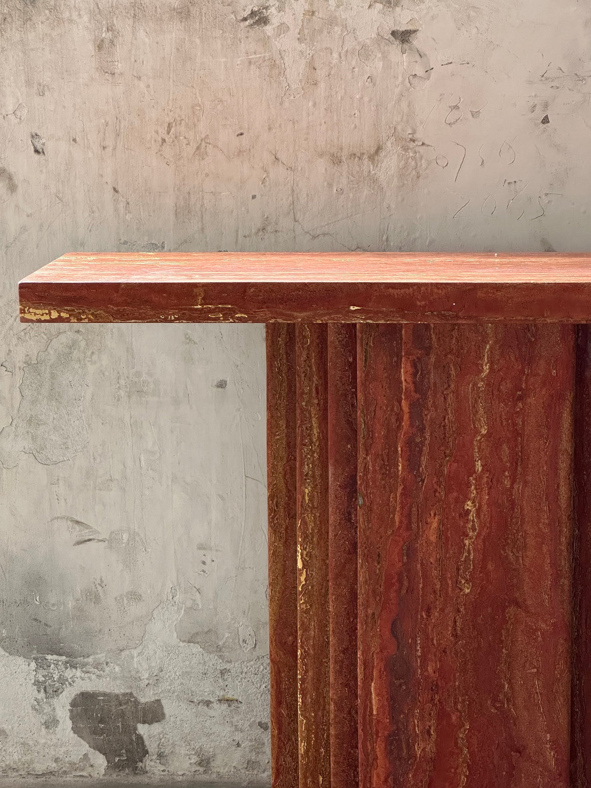 Tavaise Travertine Table