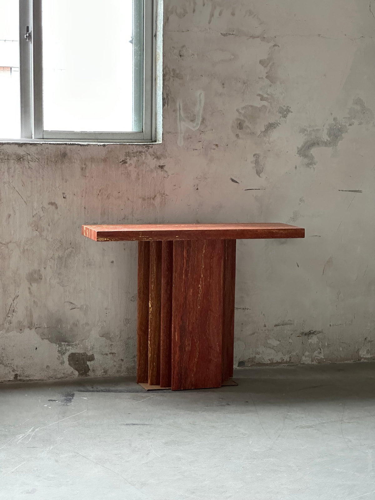 Tavaise Travertine Table