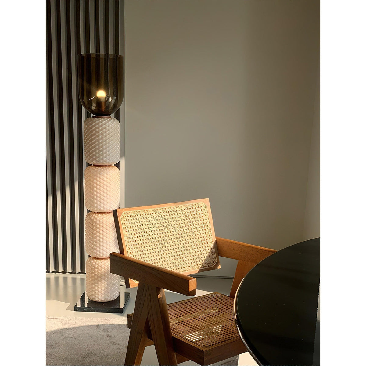 Ficupala Floor Lamp