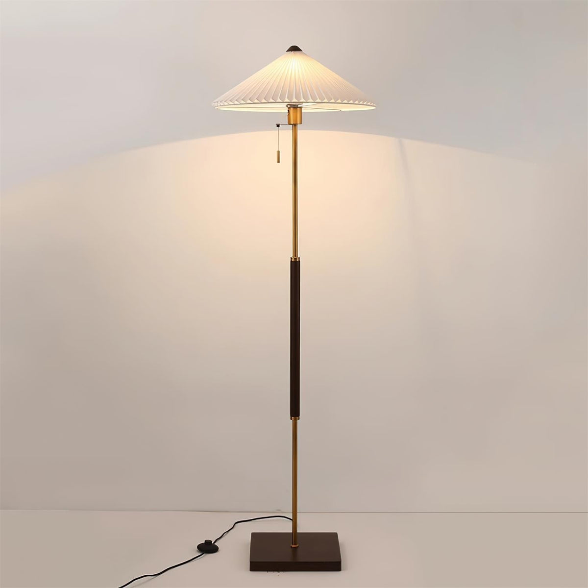 Seliielle Floor Lamp