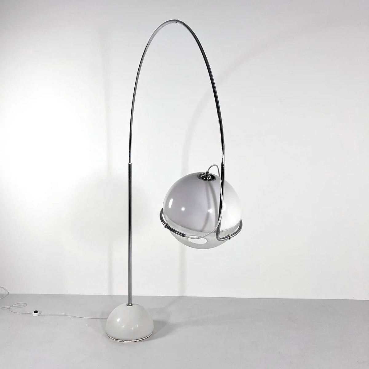 Lumiora Floor Lamp