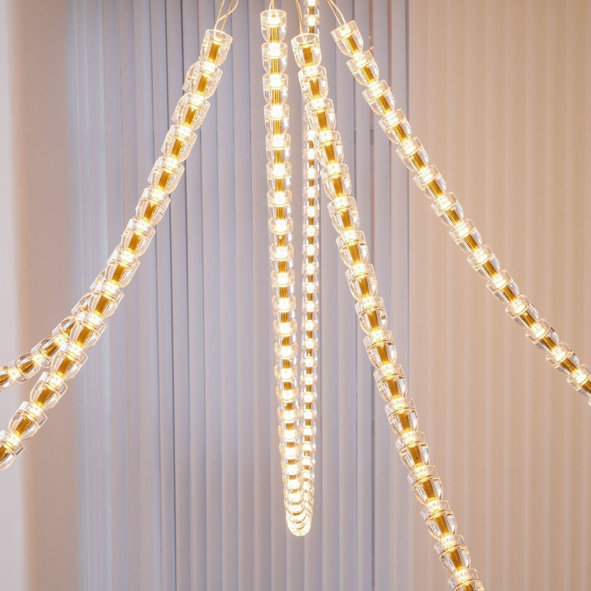 Nexus Gold Crystal Chandelier - 元字段测试