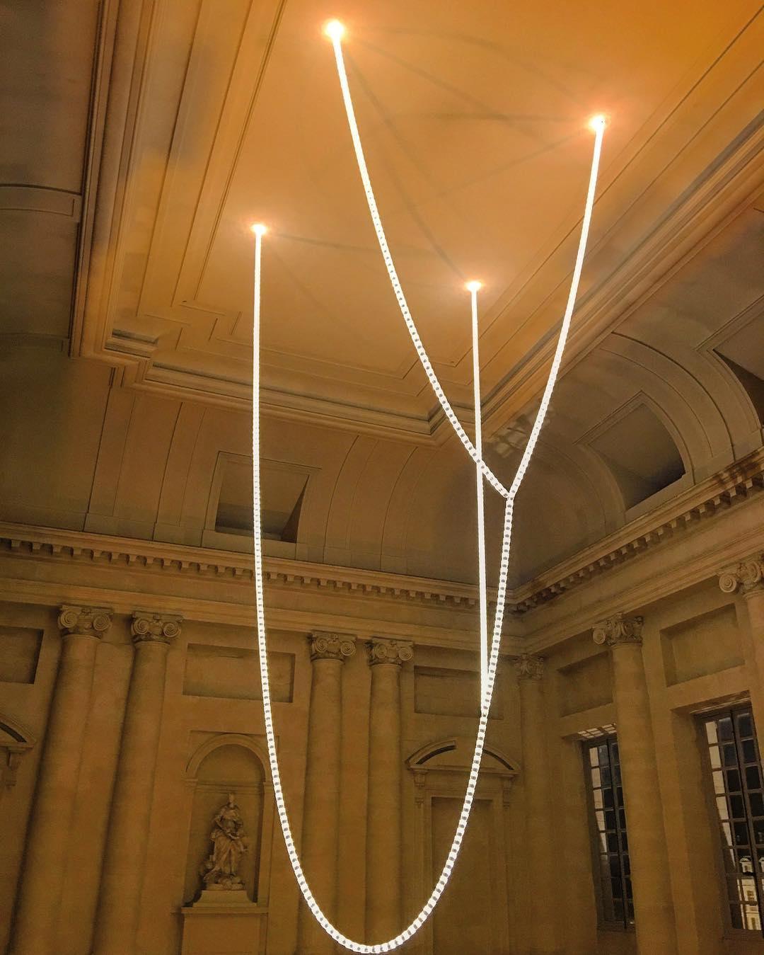 Nexus Gold Crystal Chandelier - 元字段测试